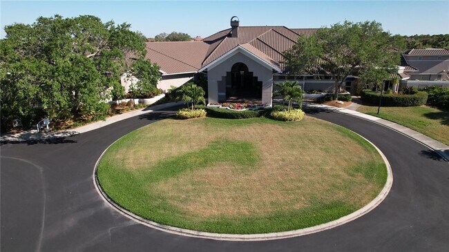 Building Photo - 9611 Castle Point Dr