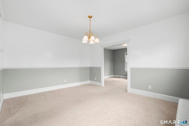 Building Photo - 139 Richards St
