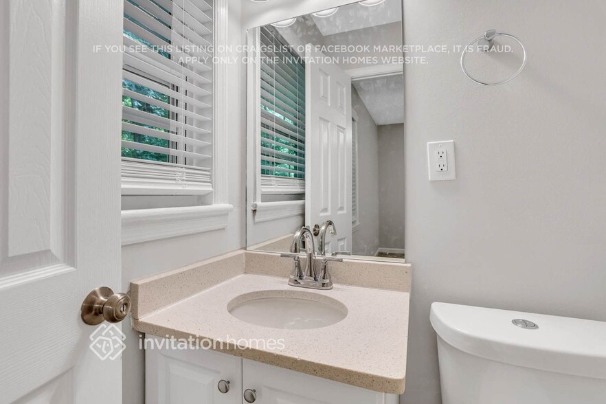 Building Photo - 2349 Omaha Rd SW