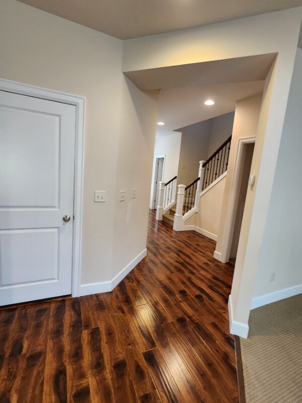 Building Photo - 15353 SE Granite Dr