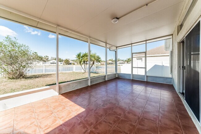 Building Photo - 926 Summer Breeze Dr