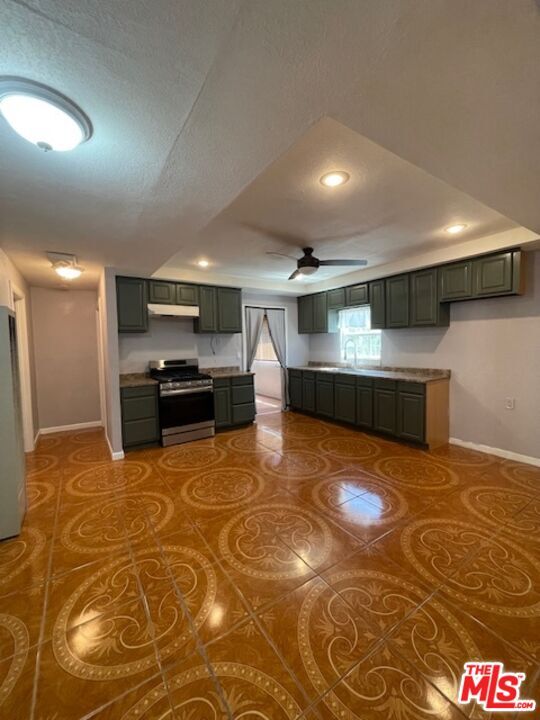 Building Photo - 604 Eye St