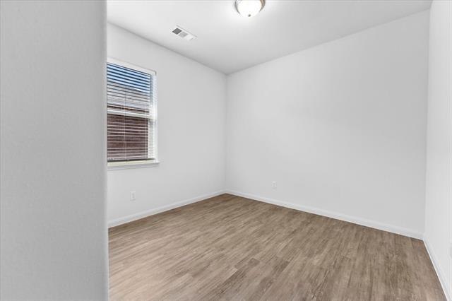 Building Photo - 113 Oriole Dr
