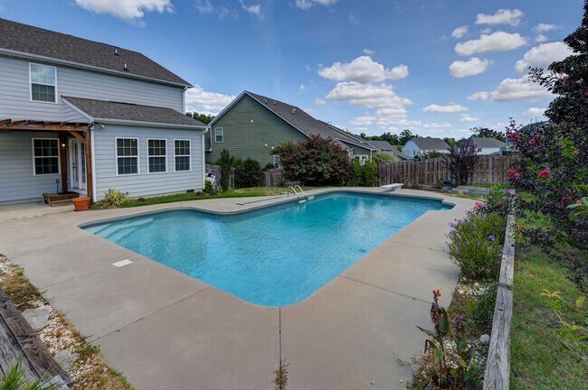 Building Photo - 217 Golden Fluke Dr
