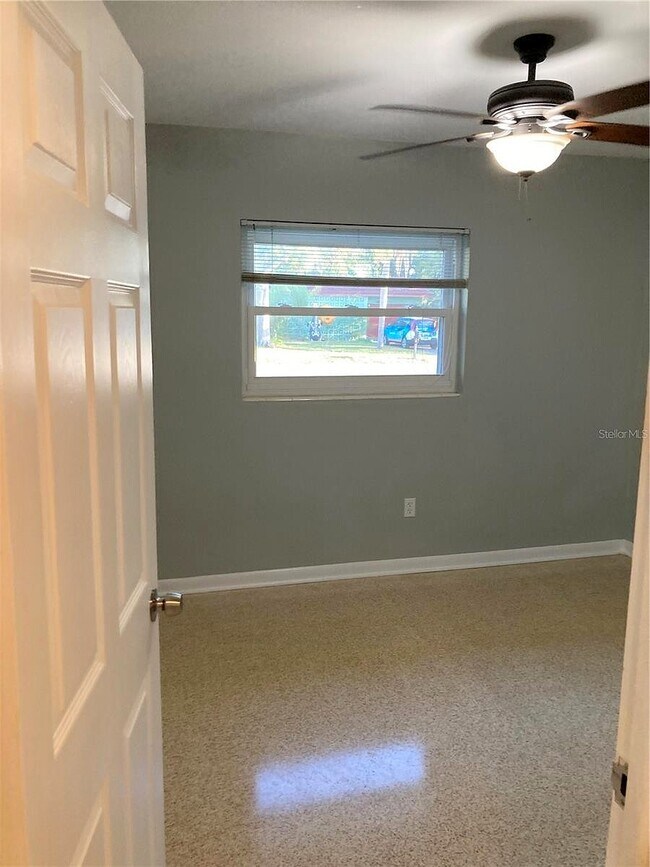 Building Photo - 1001 Brookside Dr