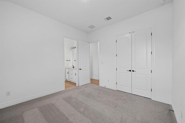 Building Photo - 25330 Balvaird Dr