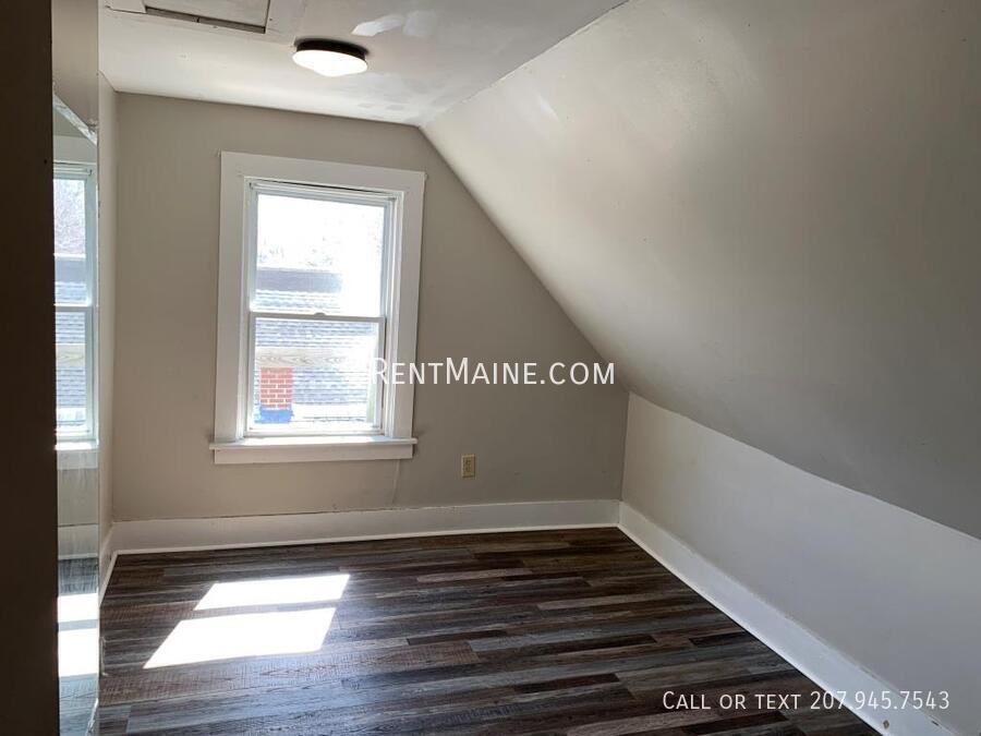 Building Photo - 74 Fruit St