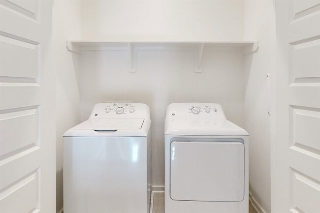 Building Photo - 1209 Dorothy Ln