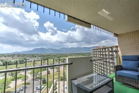 Building Photo - 411 Lakewood Cir