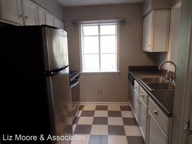 Building Photo - 3 br, 1.5 bath House - 934 Pheasant Run