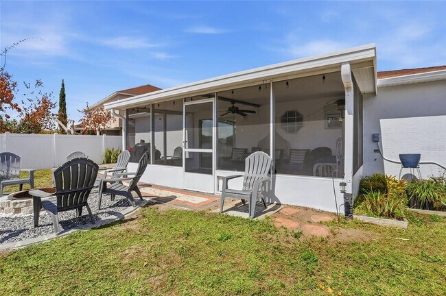 Building Photo - 10608 Laxton St