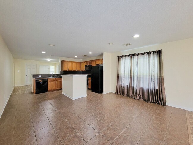 Building Photo - This is a cute 1 story 3 bedroom 2 bath of...