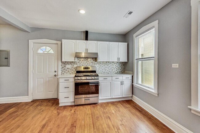 Building Photo - 4057 N Whipple St