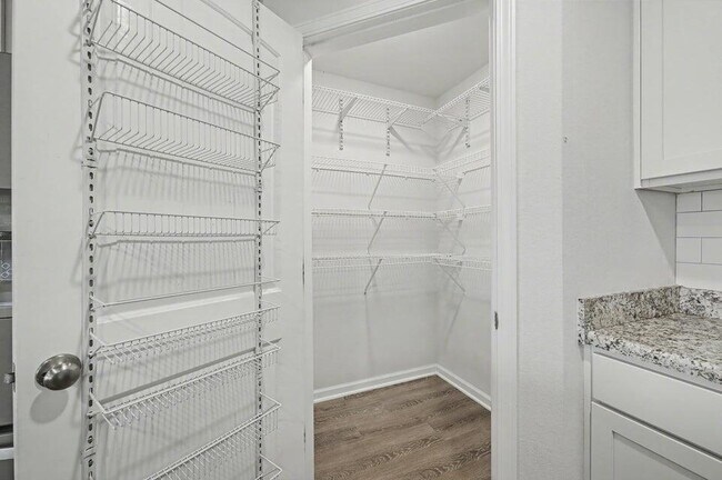 Building Photo - 3277 Chapelwood Dr