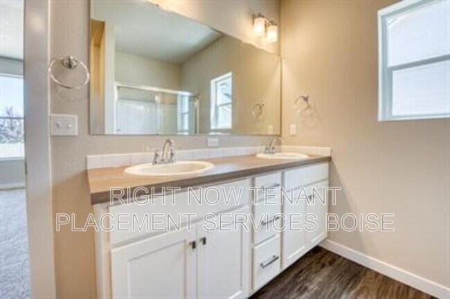 Building Photo - 6818 S Catfish Creek Ave