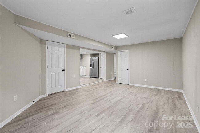 Building Photo - 2519 Marble St