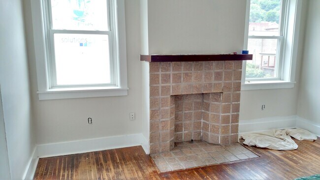 Building Photo - 144 Wabash St