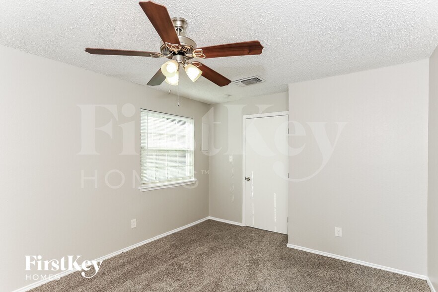 Building Photo - 1839 Wynn Terrace