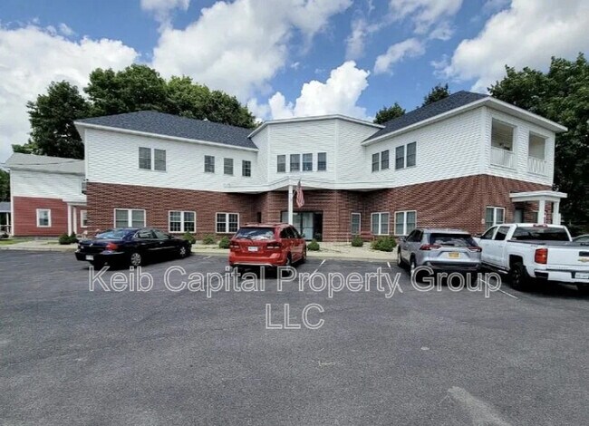 Building Photo - 130 Warren St