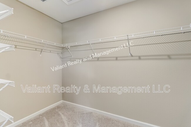 Building Photo - 2607 Sandy Dune Dr