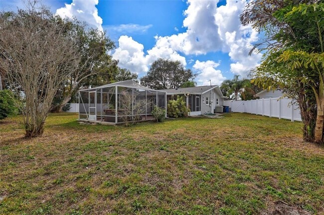 Building Photo - 2544 Burnice Dr