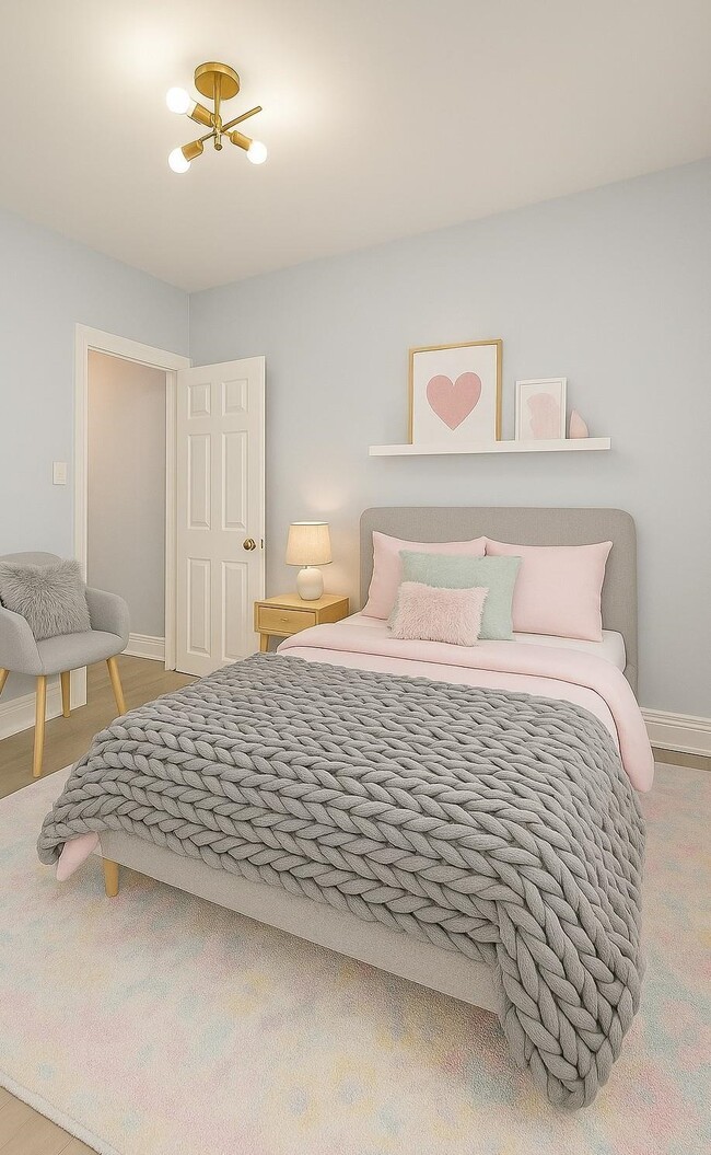 Building Photo - 396 Woodlawn Ave