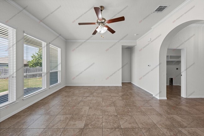Building Photo - 516 Cross Dr.