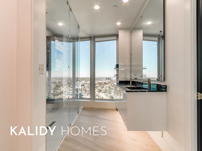 Building Photo - 5900 Mosteller Dr