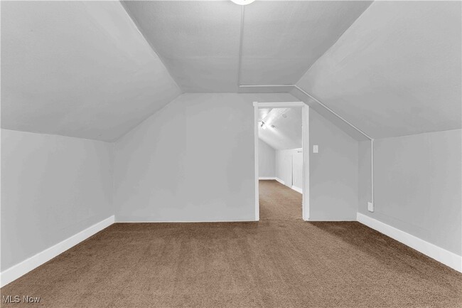 Building Photo - 13400 Sprecher Ave