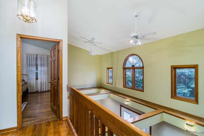 Building Photo - 5305 S Madison Ave