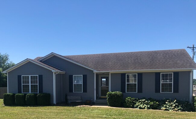 603 Avondale, Long View--WELCOME HOME! - 603 Avondale Rd