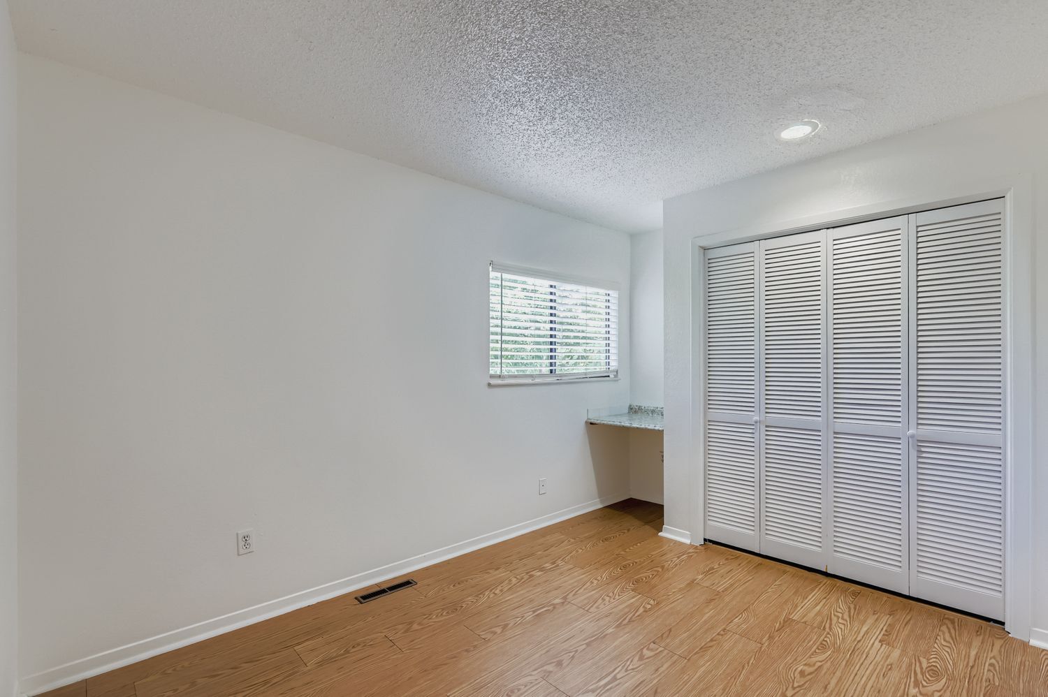 Building Photo - 720 17th St