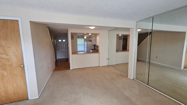 Building Photo - 1103 Bonnie Brae Dr