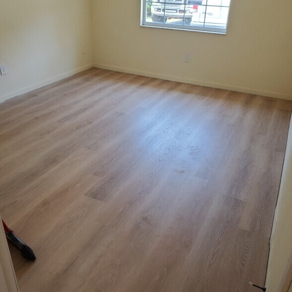 Living Room - 9397 93rd St
