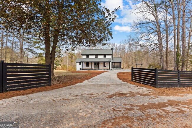 Building Photo - 260 Sandy Lake Cir