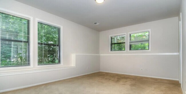 Building Photo - 1253 Elder Ave