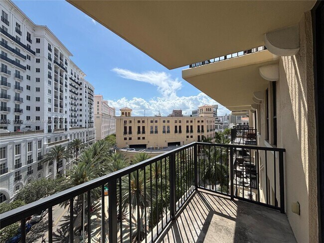 Building Photo - 55 Merrick Way