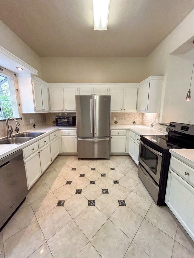 Building Photo - 5283 SW 97th Way