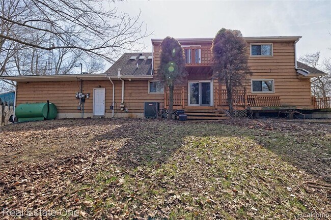 Building Photo - 5307 Metamora Rd