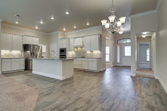 Building Photo - 8806 Rochester Ave