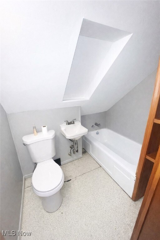 Building Photo - 4415 Pearse Ave