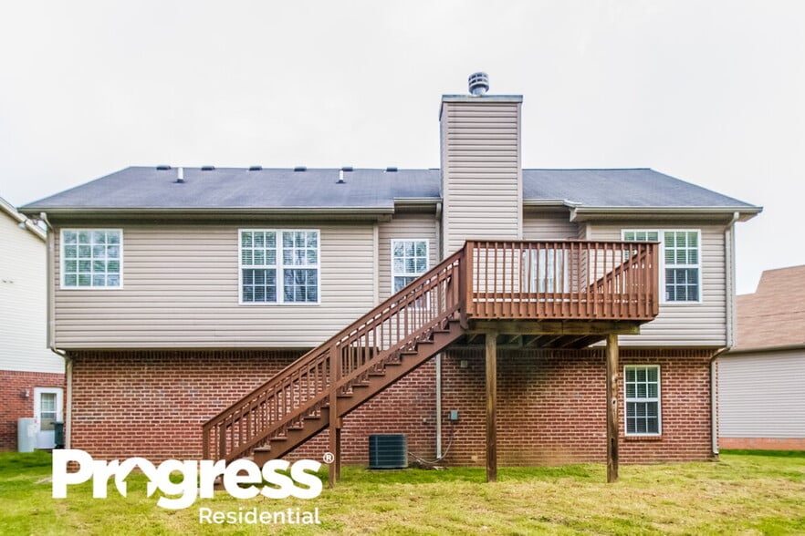 Building Photo - 3613 Shorewind Bay