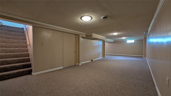 Building Photo - 3220 Highgate Ln