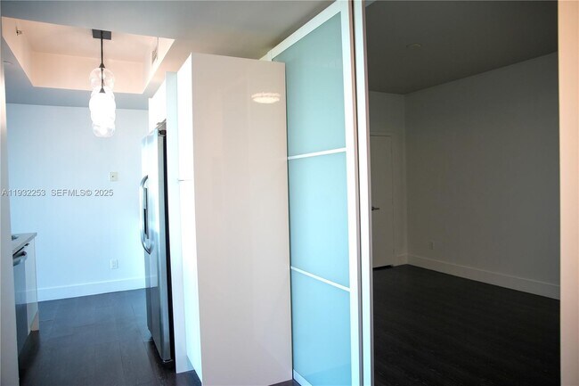 Building Photo - 888 Biscayne Blvd