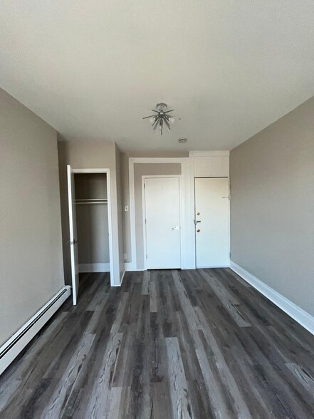 Building Photo - 65 Laidlaw Ave