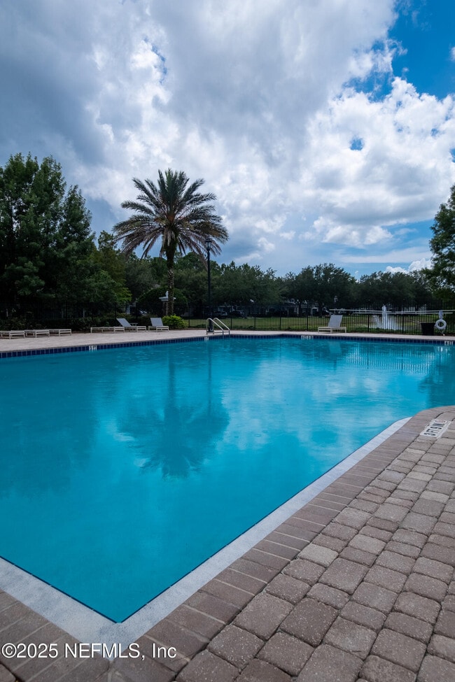 Building Photo - 5719 Parkstone Crossing Dr
