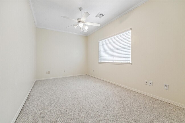 Building Photo - 2838 Briarhurst Park