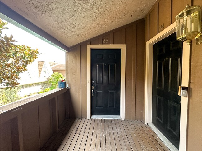 Building Photo - 2574 Marilee Ln