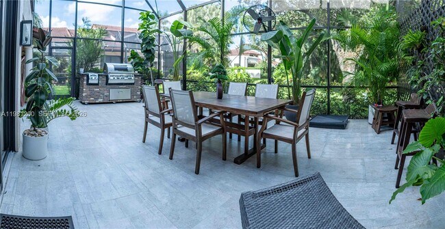 Building Photo - 4957 NW 93rd Doral Pl