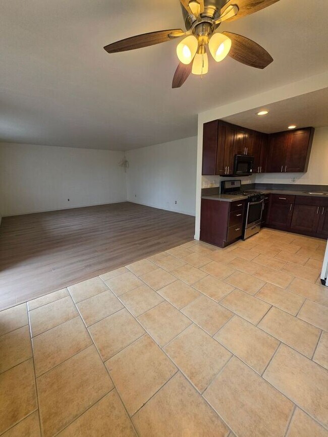 Building Photo - 4th of July Special!! 1/2 off 1st Month's Rent!! Summer Special on Santa Margarita (3BR/2BA)